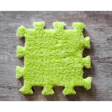 Világoszöld színű pixel puzzleszőnyeg darab (15 x 15 cm)
